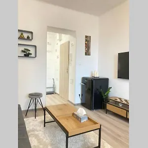 Apartmán Byt Ve Vršovicích K Pronajmutí - Cozy Vršovice, Praha